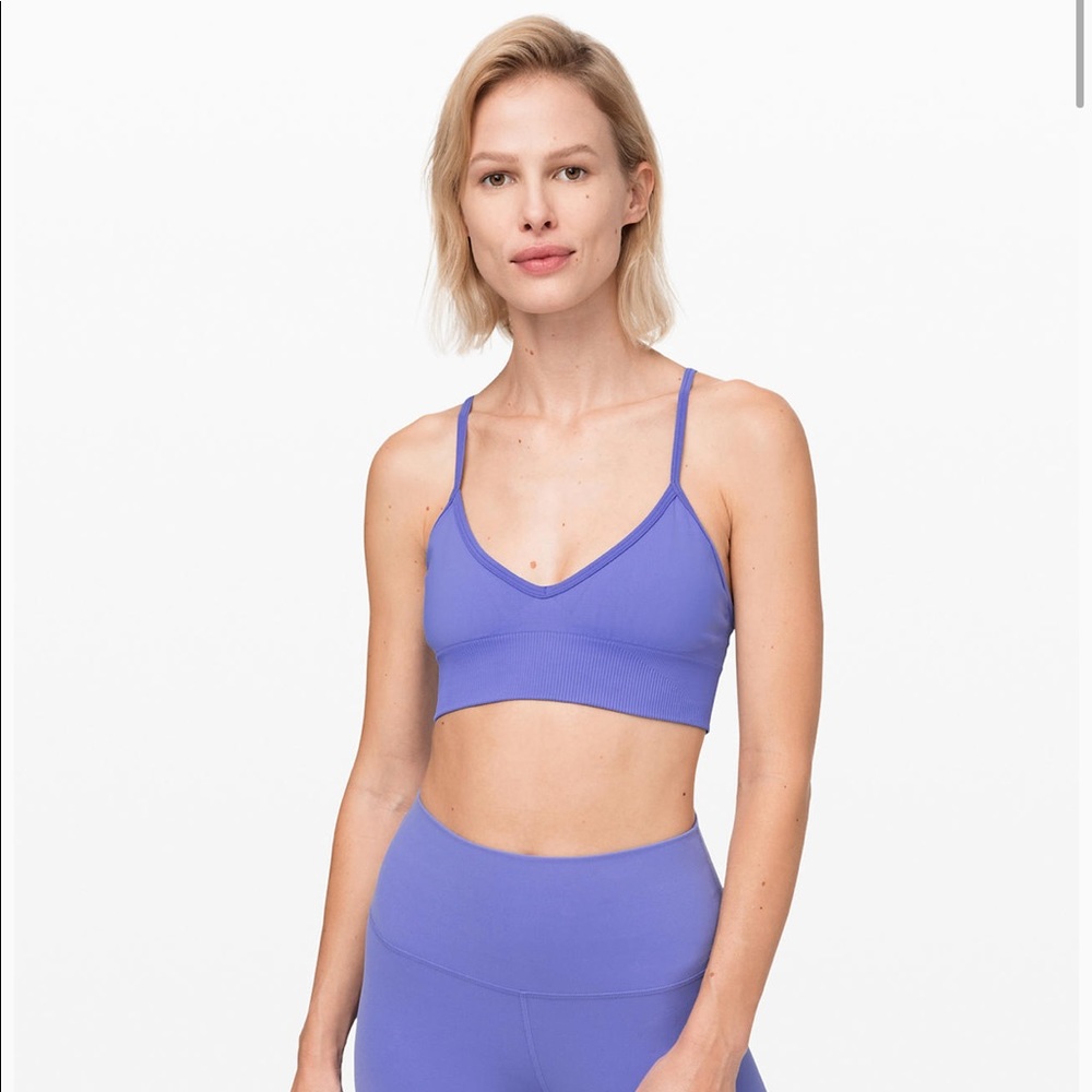 Lululemon sports bra